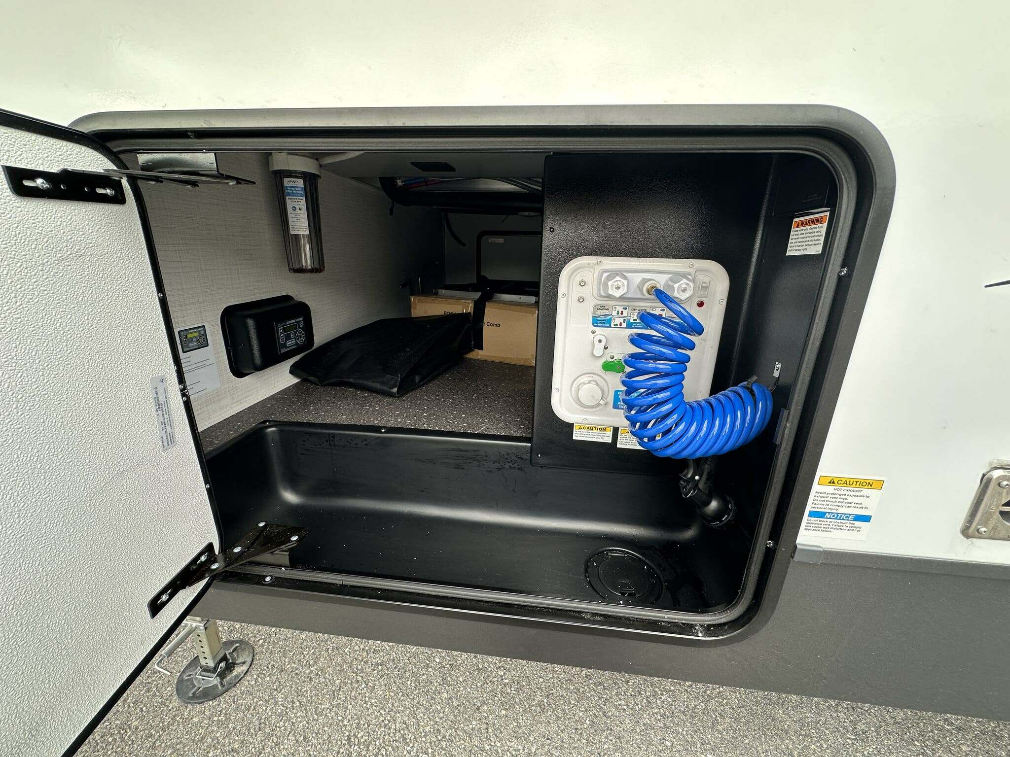 FOREST RIVER ROCKWOOD 374BH