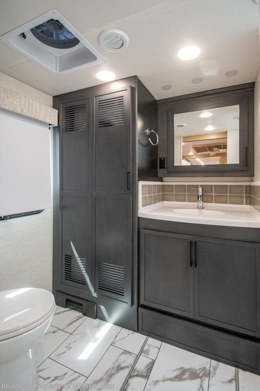 FOREST RIVER BERKSHIRE XL 40E