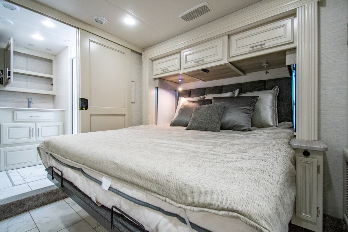 FOREST RIVER BERKSHIRE 40F