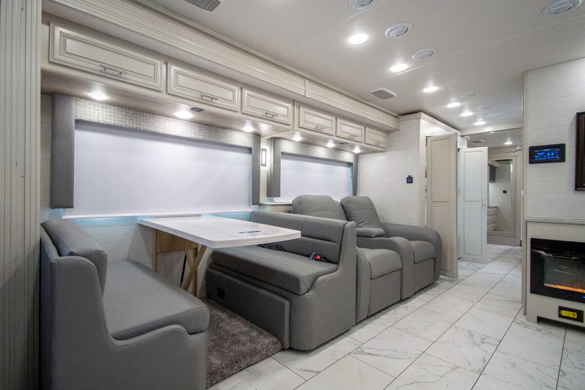 FOREST RIVER BERKSHIRE 40F