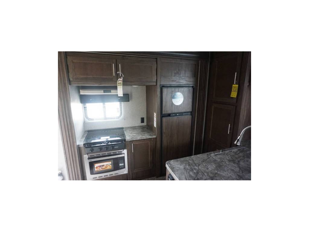 FOREST RIVER XLR BOOST 31QB