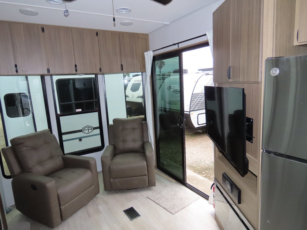 FOREST RIVER Salem Classic Villa 353FLFB