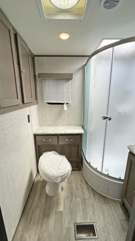 GULF STREAM ENVISION 28CRB