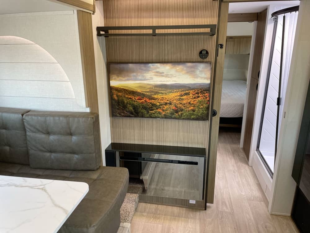 FOREST RIVER SALEM CRUISE LITE 24RLXL