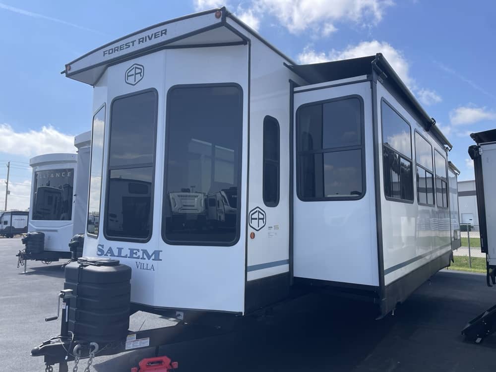 FOREST RIVER Salem Classic Villa 40FDEN
