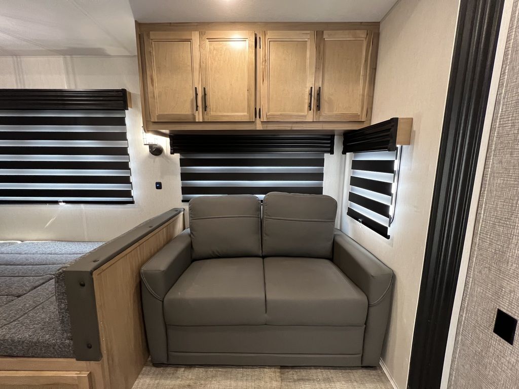 FOREST RIVER CHEROKEE TIMBERWOLF 39TN