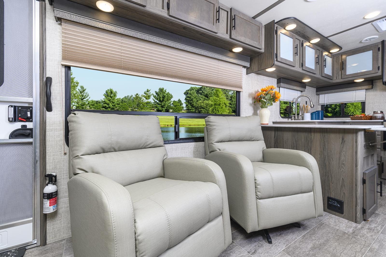 Conquest 295SBW
