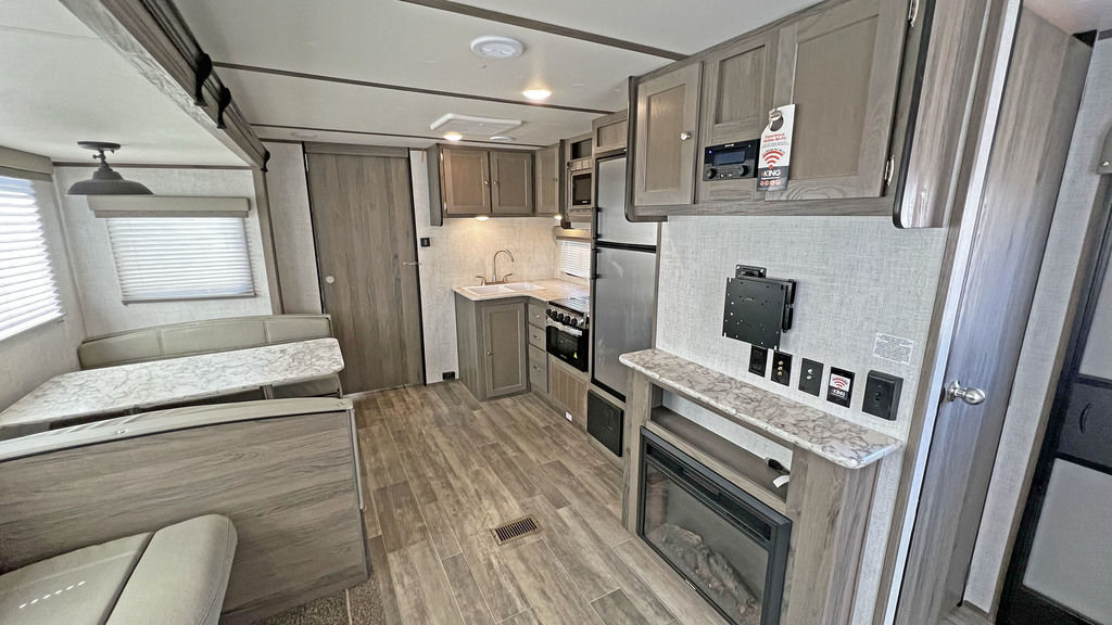 GULF STREAM ENVISION 28CRB
