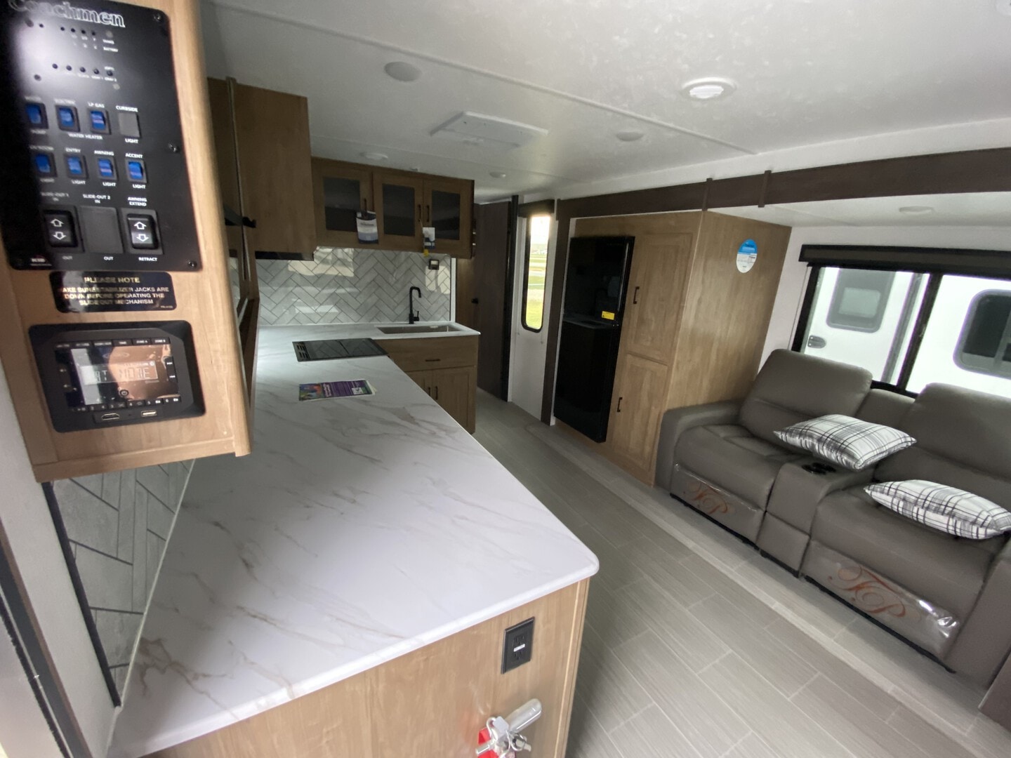 COACHMEN FREEDOM EXPRESS ULTRA LITE 298FDS