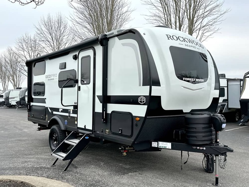 FOREST RIVER ROCKWOOD GEO PRO 20BH