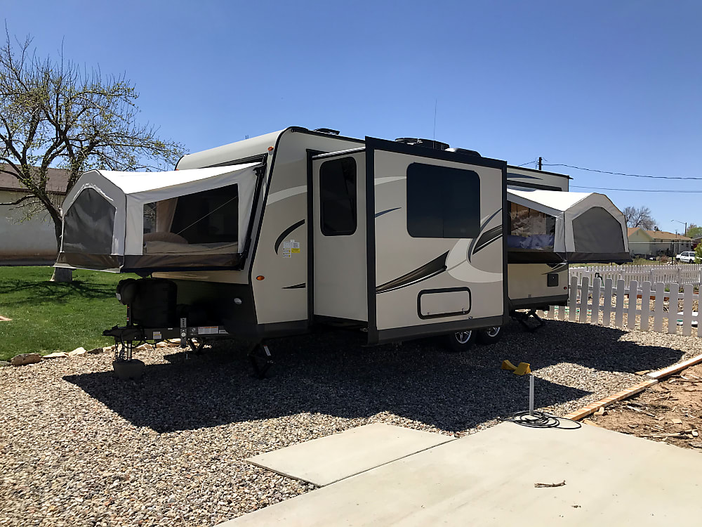 Rockwood ROO 233S