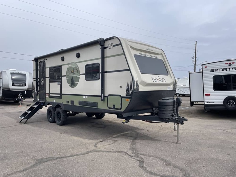 FOREST RIVER NO BOUNDARIES 19.0